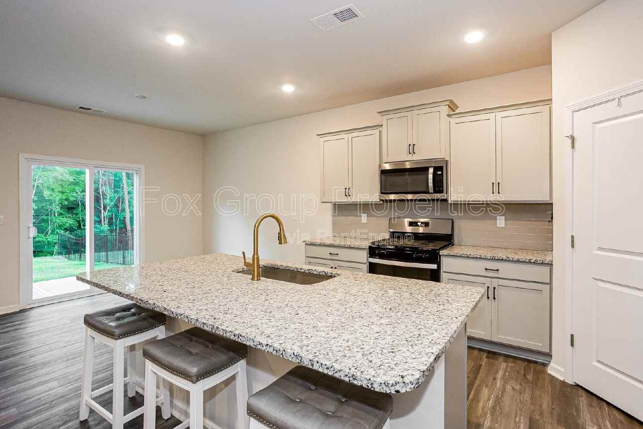 173 Calvin Creek Dr - Photo 7 of 26