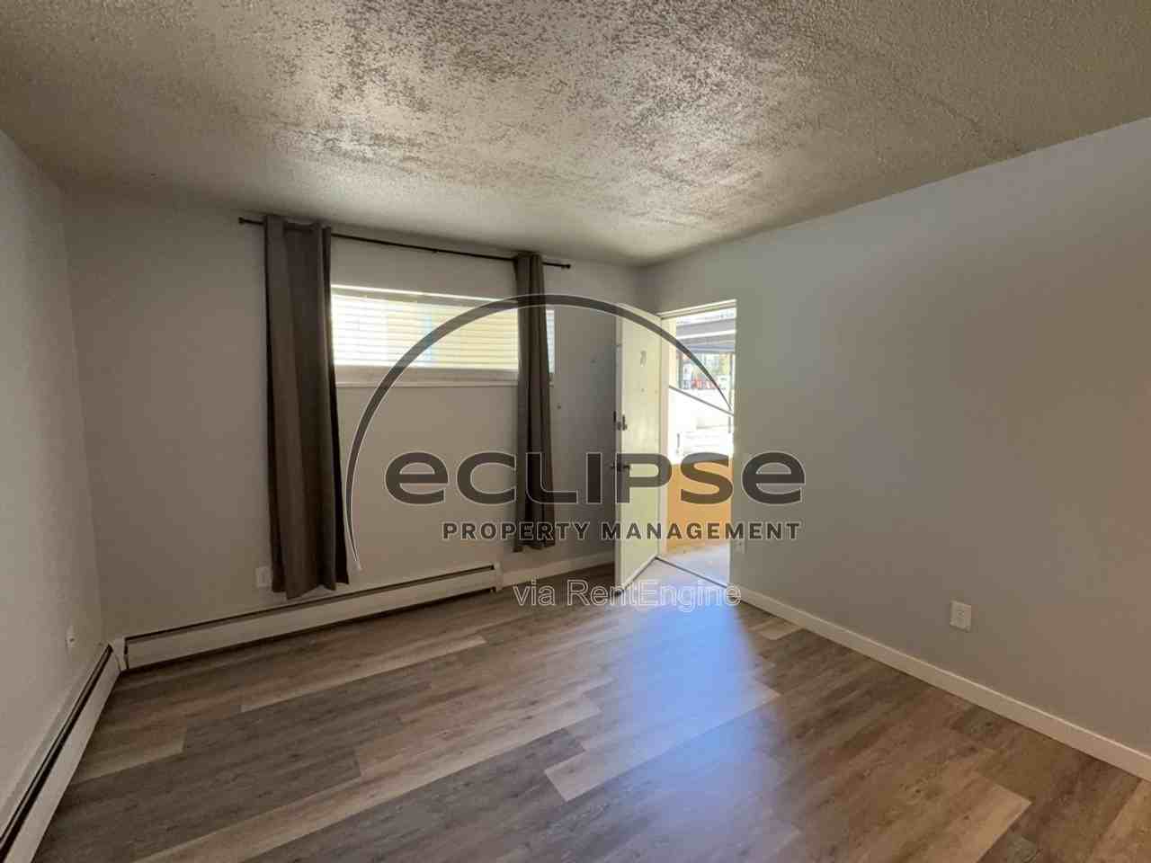 445 Chipeta Ave #21 - Photo 3 of 11
