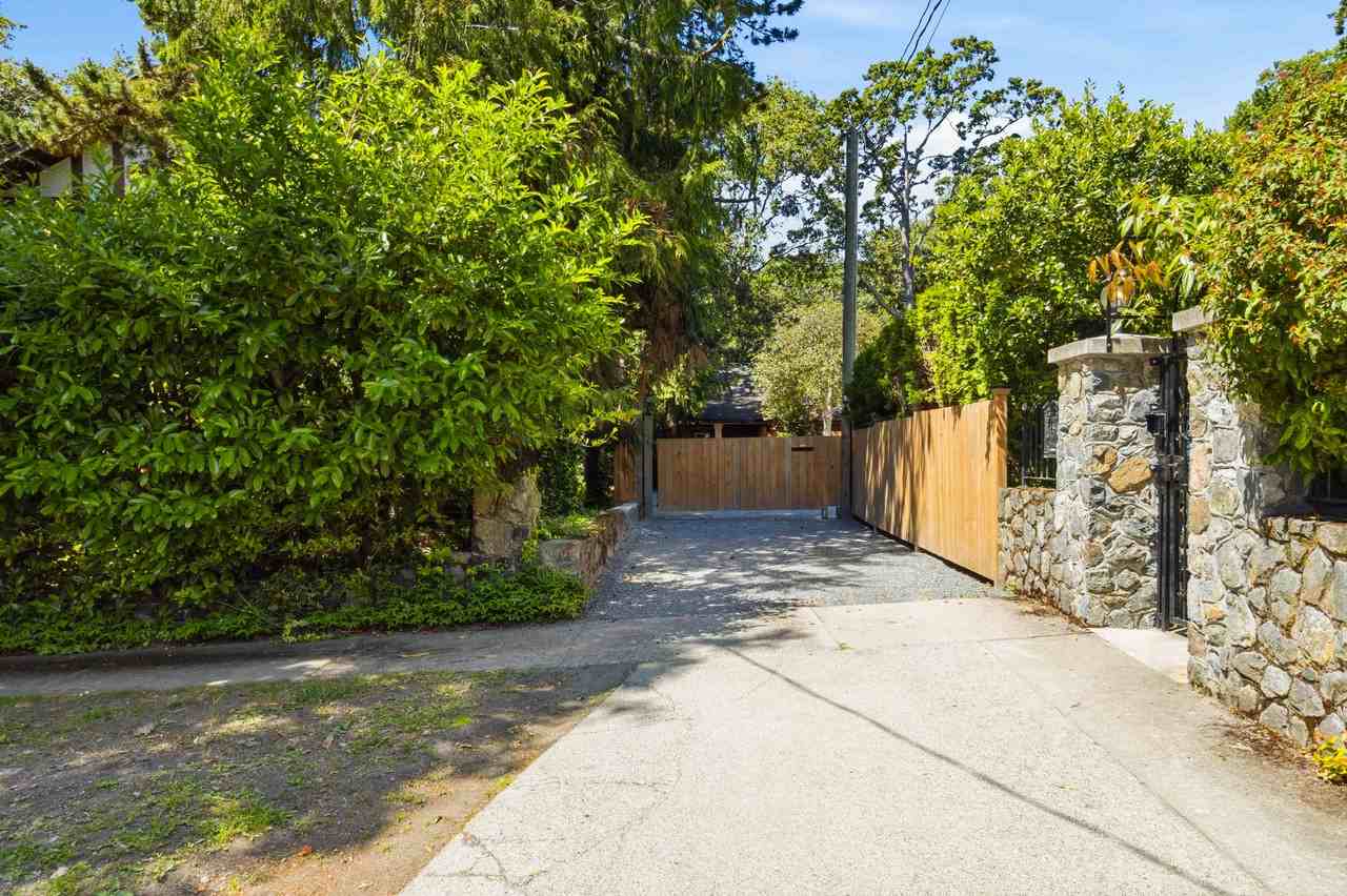 536 Lotbiniere Avenue - Photo 2 of 44