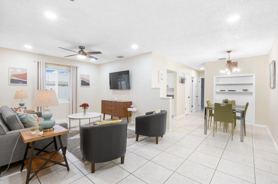 1539 Ne 15th Ave - Photo 5 of 13