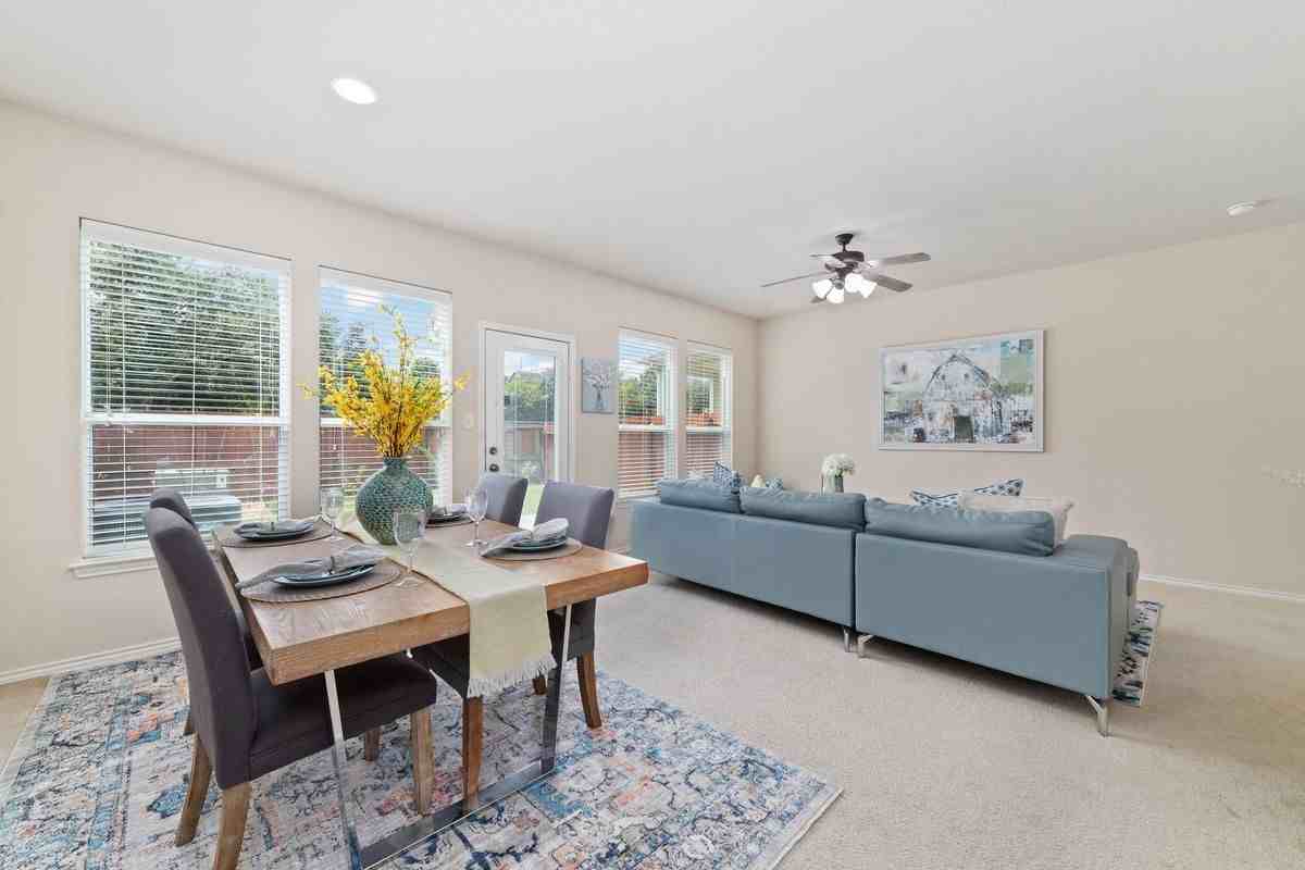 14923 Tuttle Point Dr - Photo 5 of 24