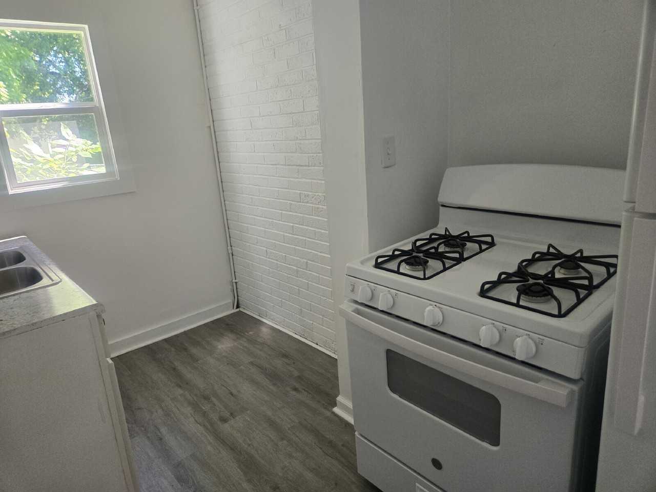 4018 Vermont Ave #1 - Photo 4 of 12