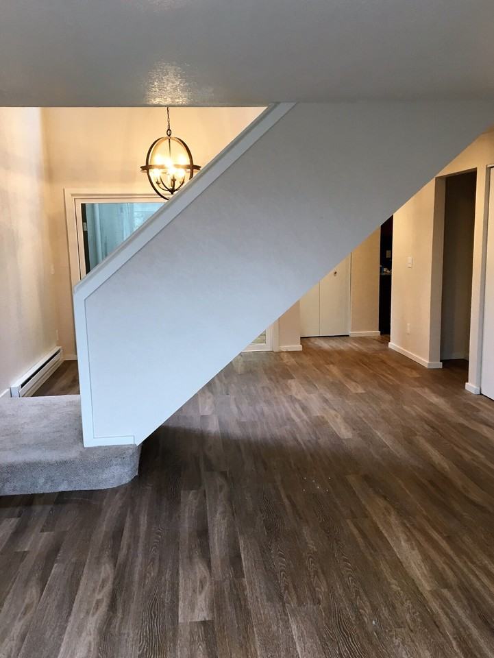 22330 6th Ave S - Photo 3 of 12