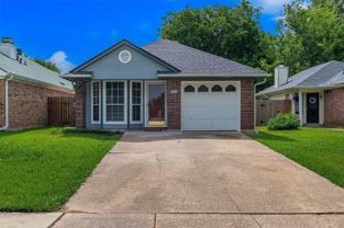 1435 Williamsburg Dr - Photo 1 of 1