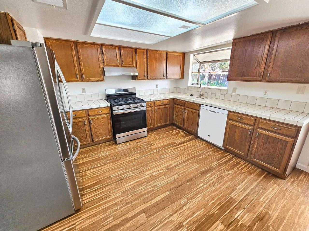 528 Heatherglen Dr - Photo 5 of 20