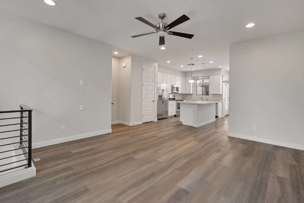 4235 N 26th St - Photo 3 of 28