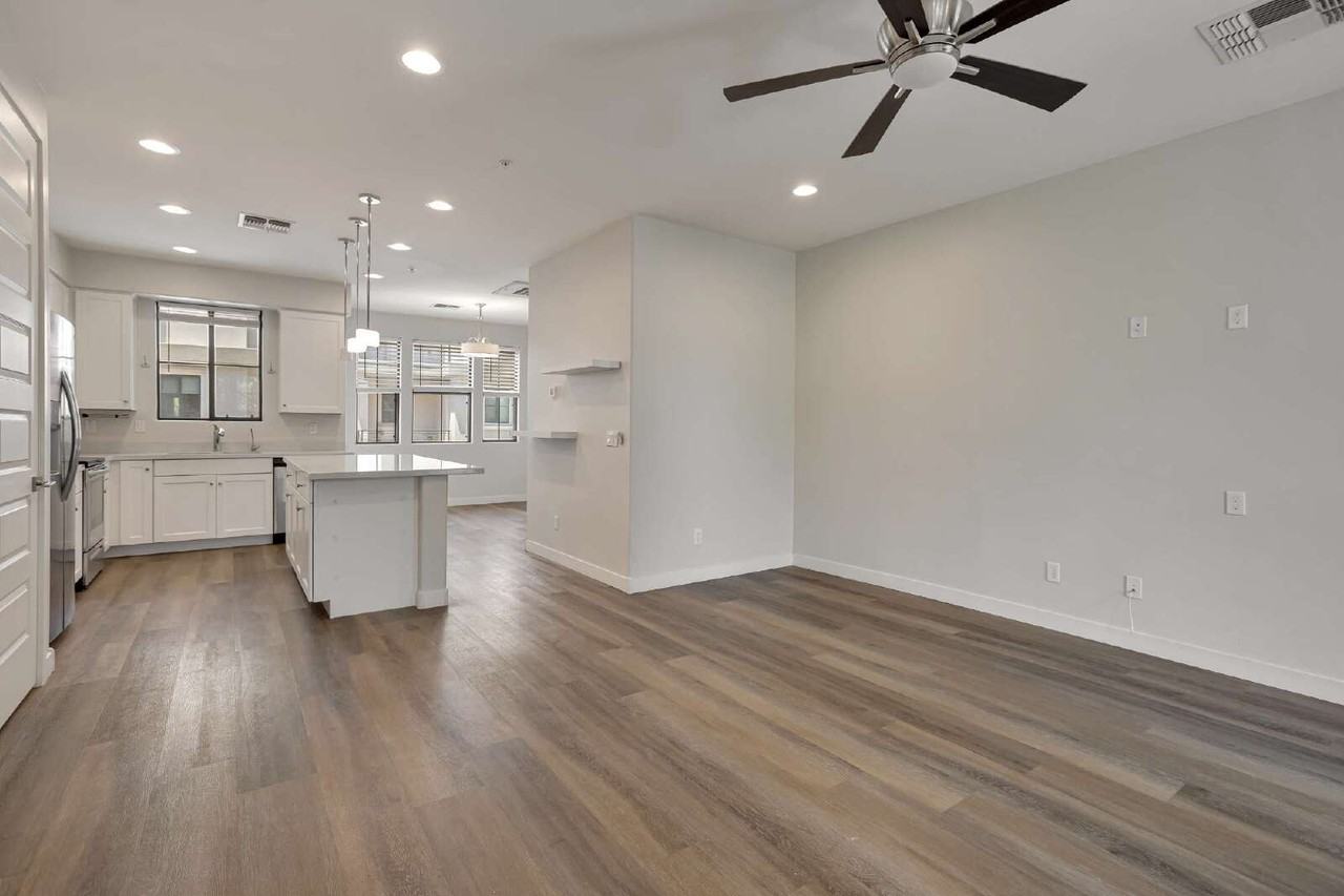 4235 N 26th St - Photo 5 of 28