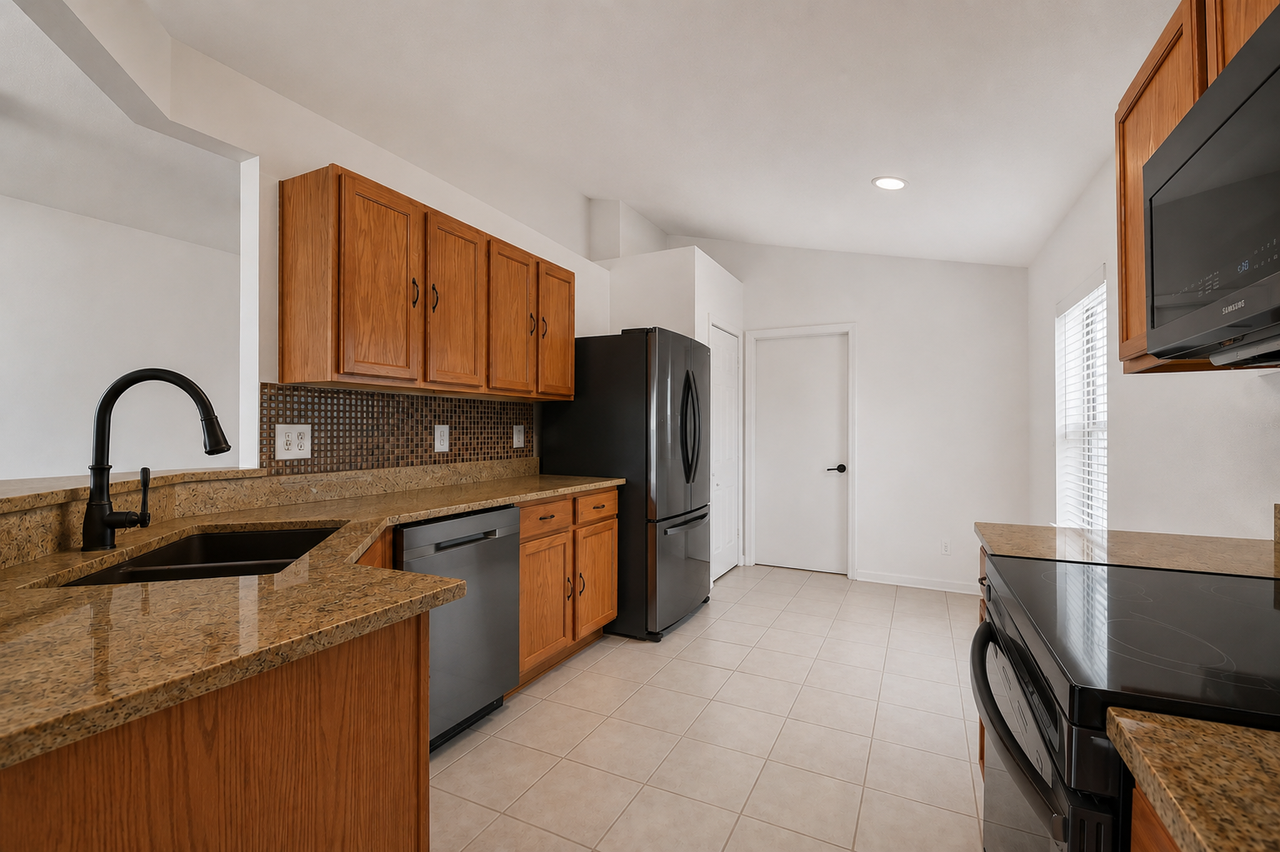 5244 Algerine Pl - Photo 5 of 7