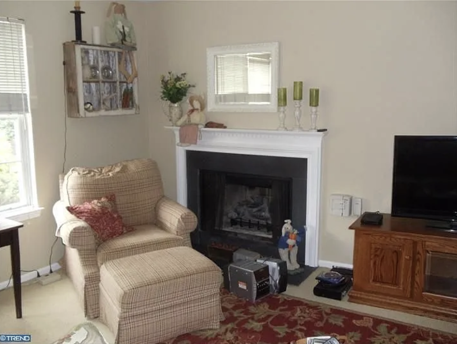 15 Rampart Dr #1 - Photo 4 of 17