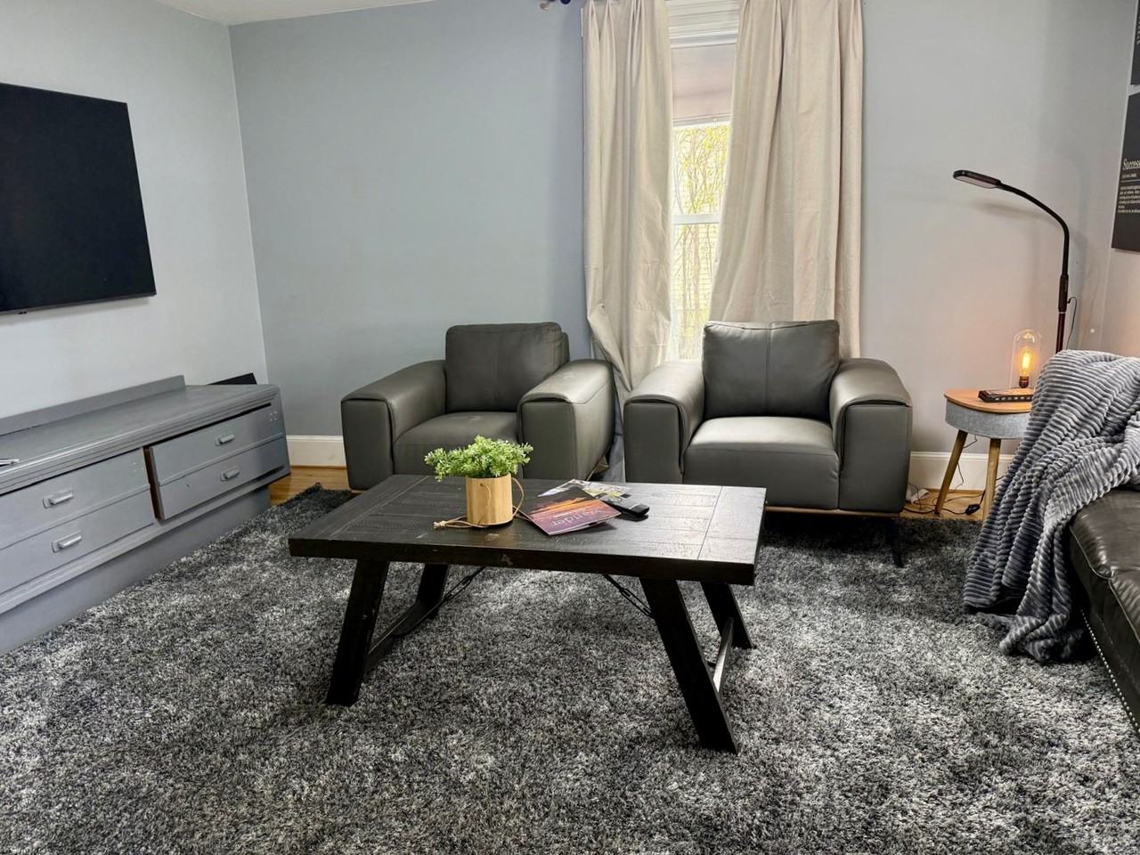 43 Jefferson St #1 - Photo 3 of 21