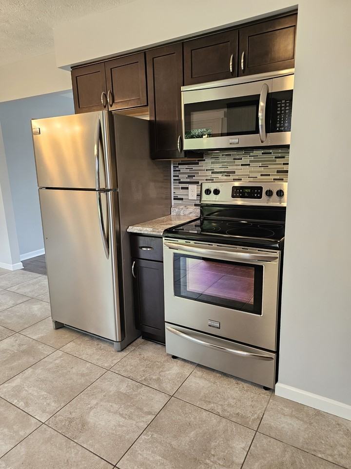 5602 Madrid Dr #5602 - Photo 7 of 35