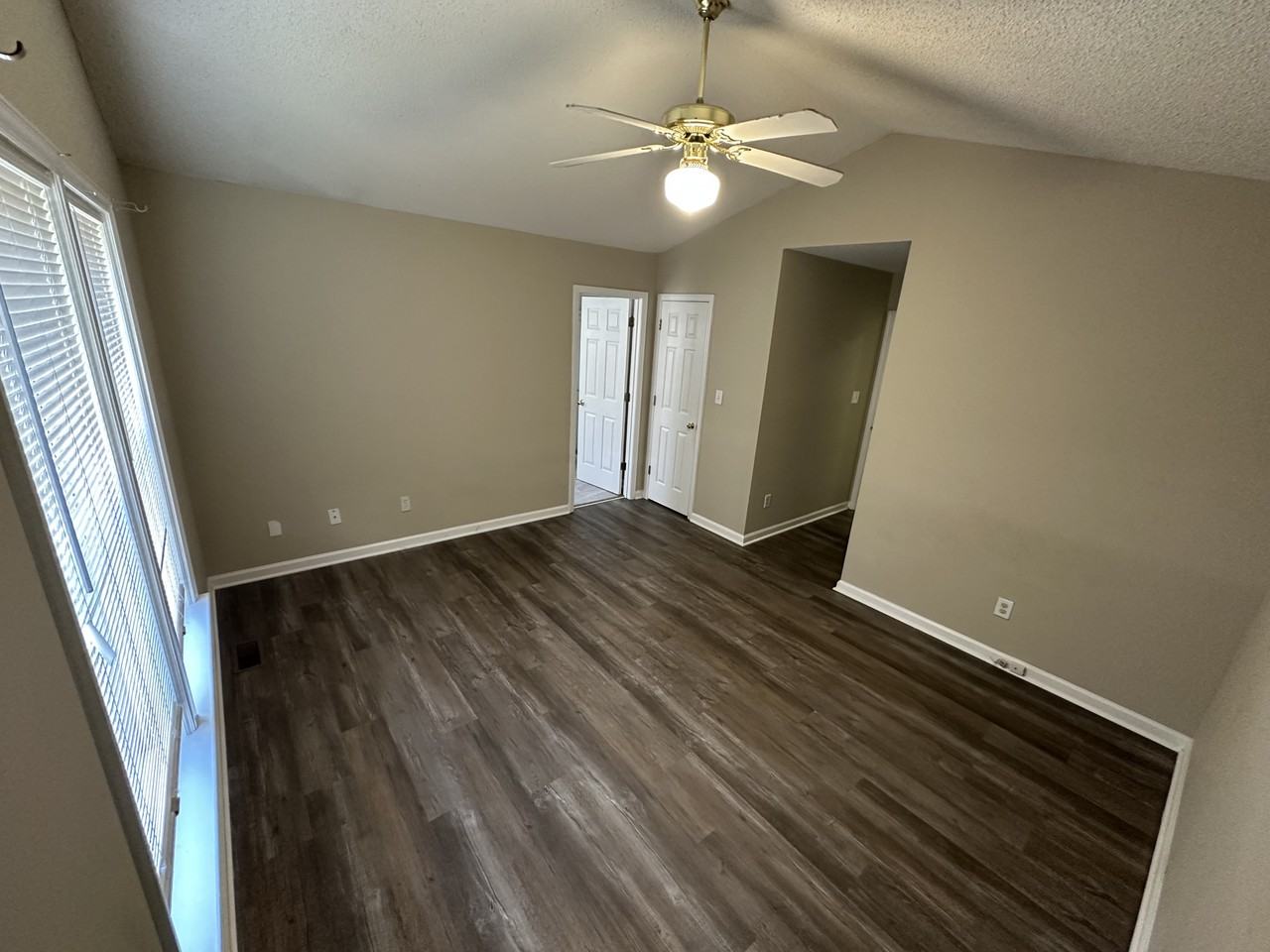 4421 Canadian Ct #NA - Photo 4 of 11