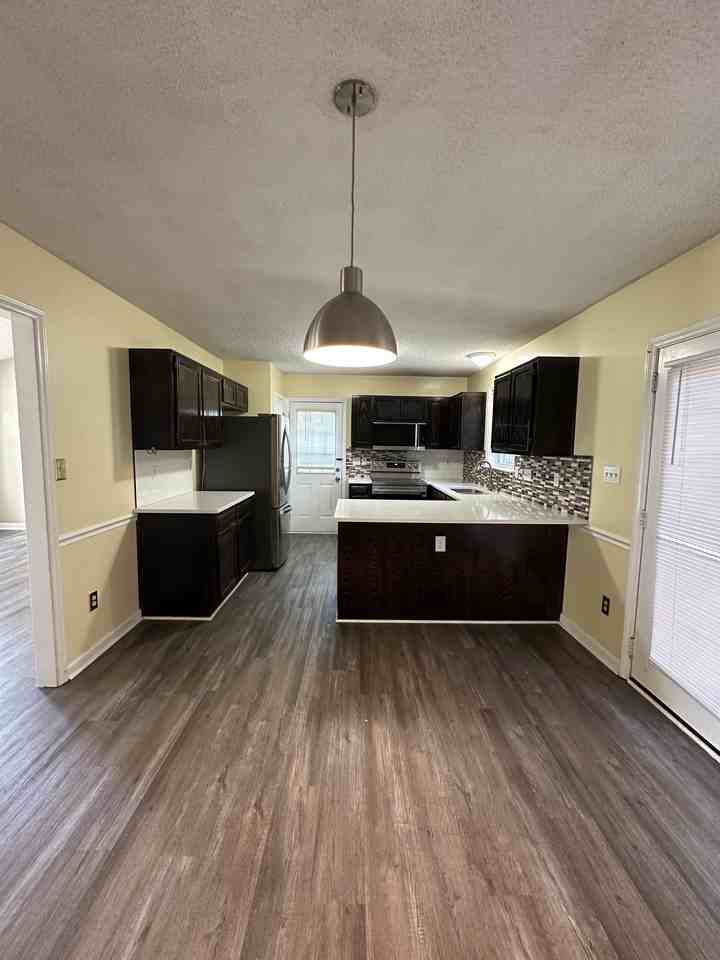 4421 Canadian Ct #NA - Photo 6 of 11