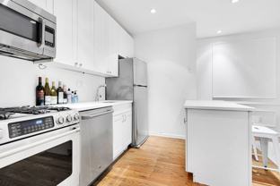 226 E 70th St #3C - Photo 1 of 1