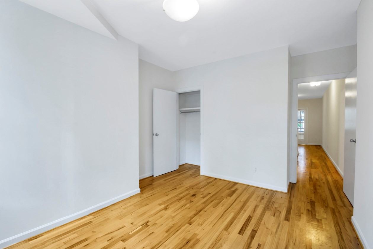 226 E 70th St #3C - Photo 7 of 11