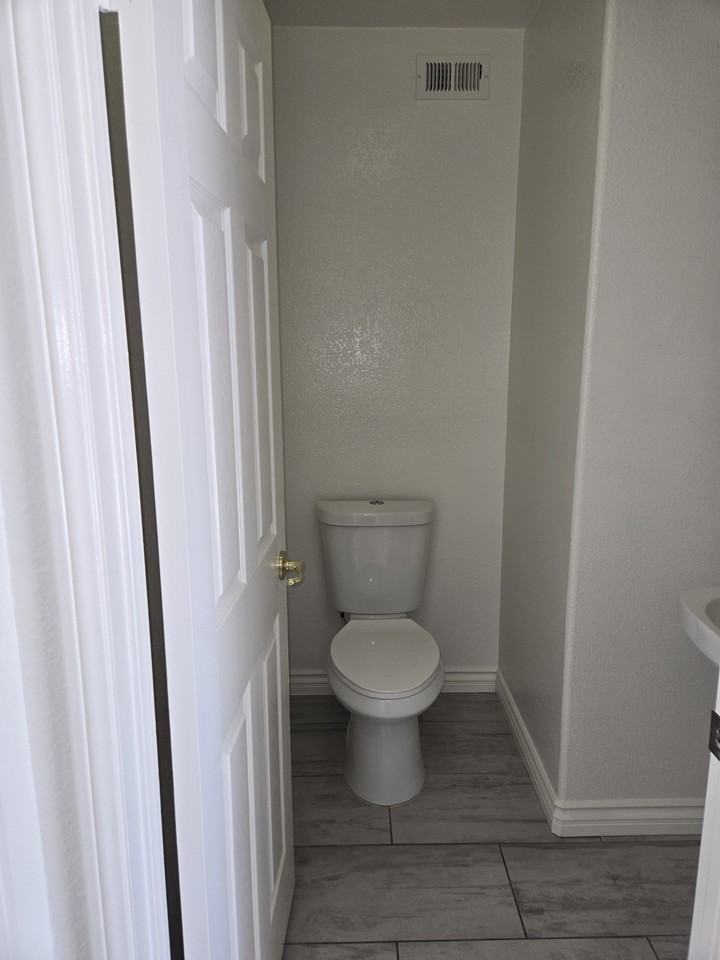 45439 Fairbanks Ave #NA - Photo 7 of 28