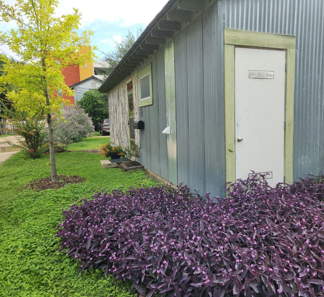 414 Clay St #NA - Photo 2 of 22
