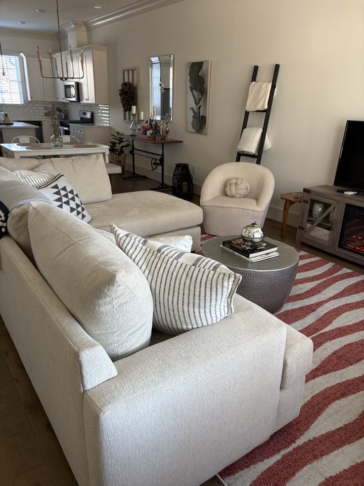 190 Thomas Green Blvd #190 - Photo 2 of 24