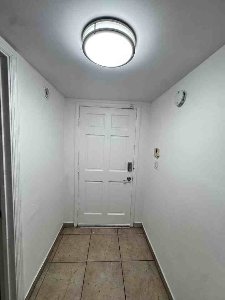10379 Sw 209th Ln - Photo 3 of 17