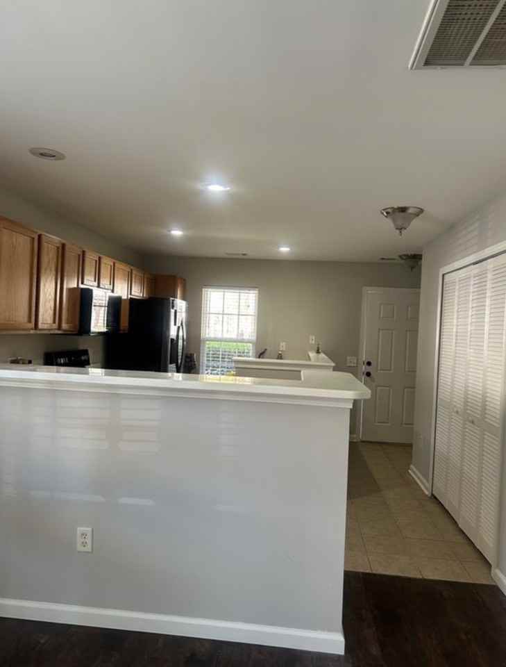 250 Cross Rd #250 - Photo 6 of 10