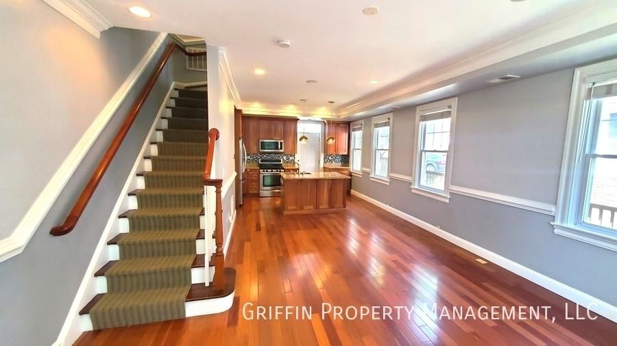 6302 7th St Nw #1 - Photo 5 of 13