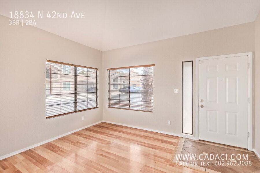 18834 N 42nd Ave - Photo 6 of 34