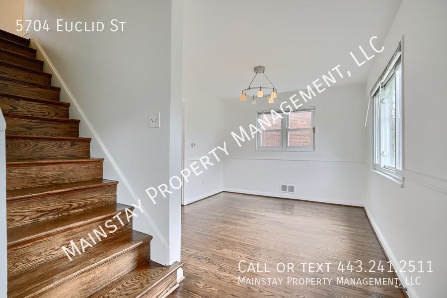5704 Euclid St - Photo 3 of 25
