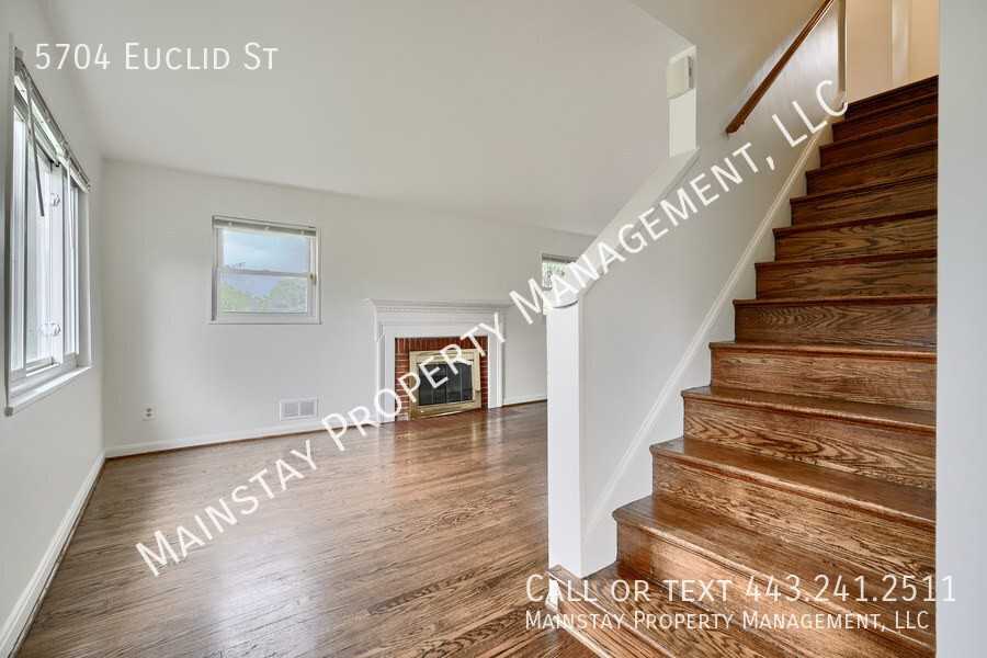 5704 Euclid St - Photo 4 of 25