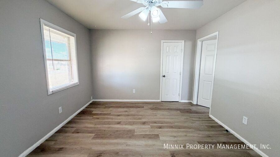 3509 Avenue S #B - Photo 6 of 17