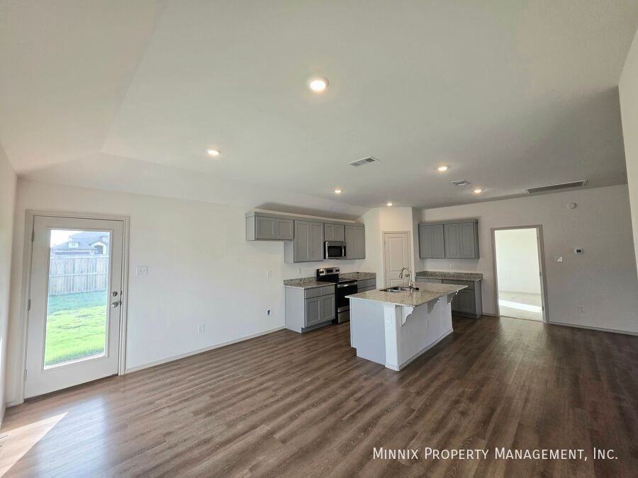 2602 S County Road 1103 - Photo 4 of 17