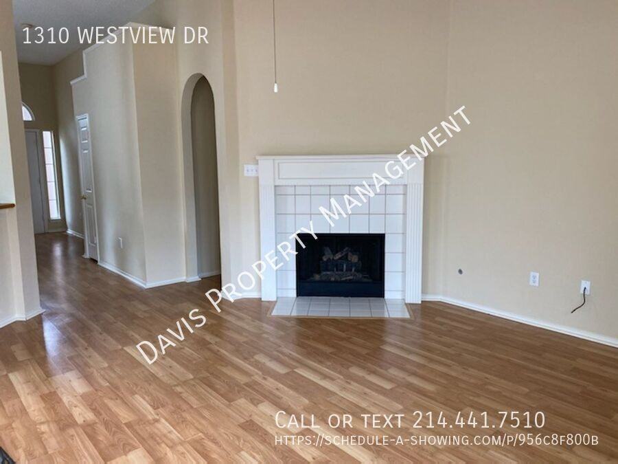 1310 Westview Dr - Photo 3 of 19