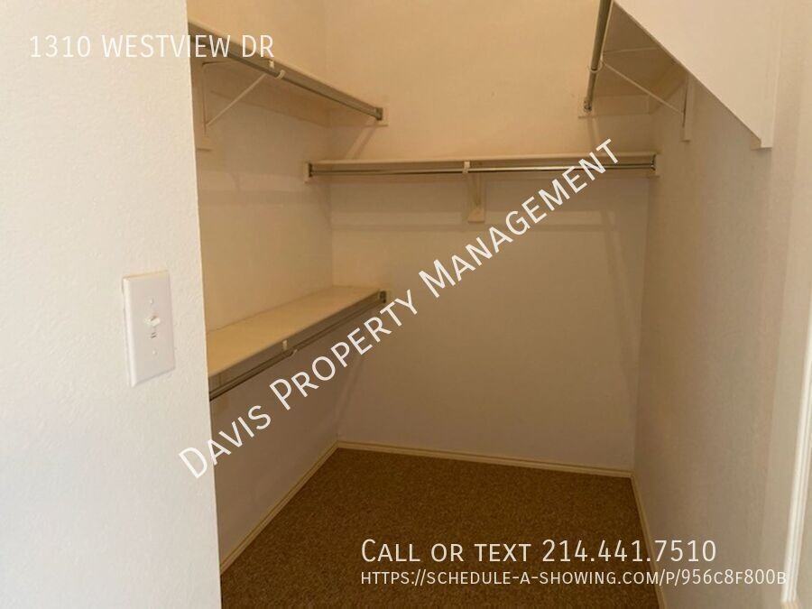 1310 Westview Dr - Photo 7 of 19