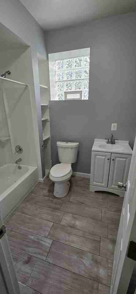 3629 W Garrison Ave #1 - Photo 5 of 10