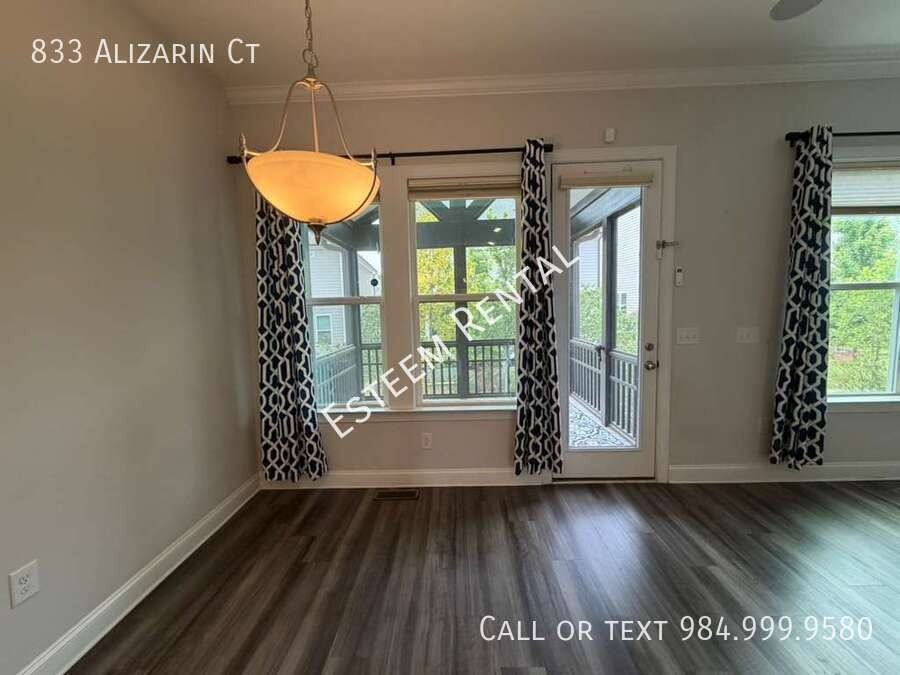 833 Alizarin Ct - Photo 3 of 50