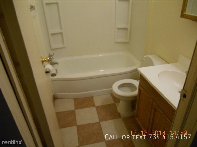 3166 Platt Rd - Photo 5 of 32