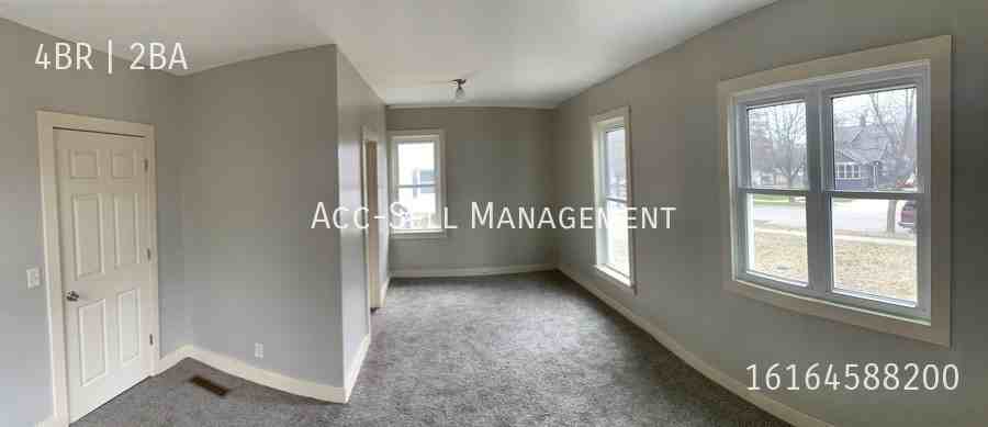 705 W Grove St - Photo 7 of 14