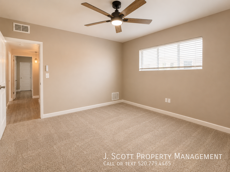 102 W Maryland Ave #C1 - Photo 7 of 16