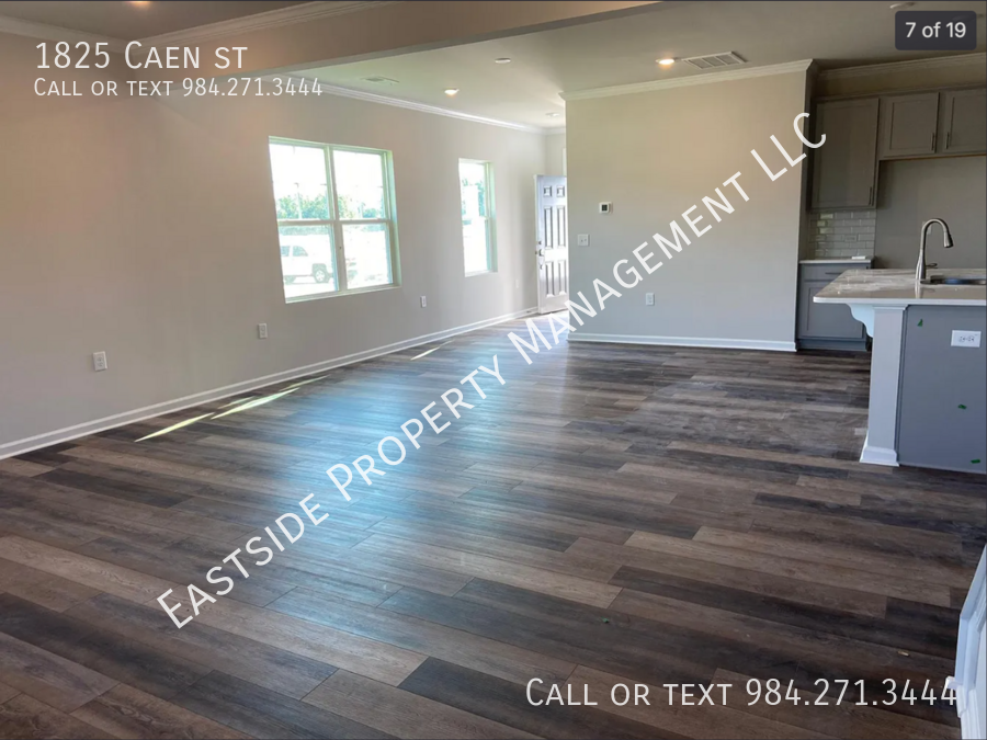 1825 Caen St - Photo 4 of 15