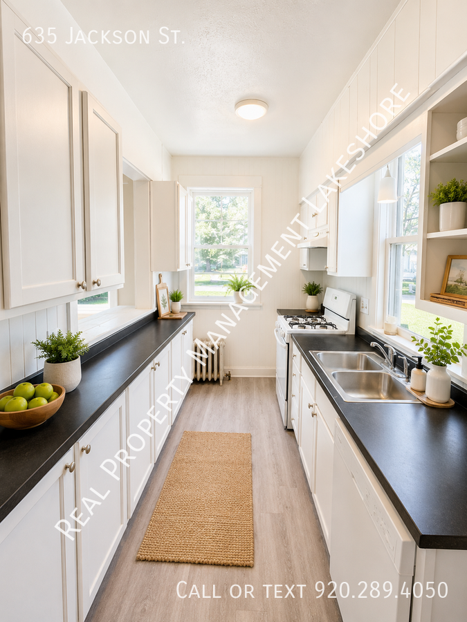 635 Jackson St - Photo 2 of 30