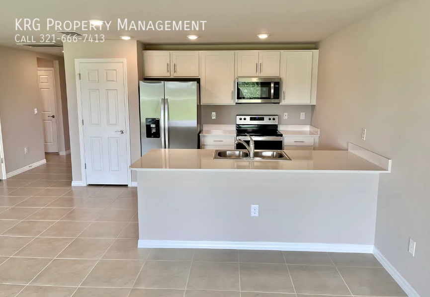 9018 Justice Cir - Photo 2 of 16