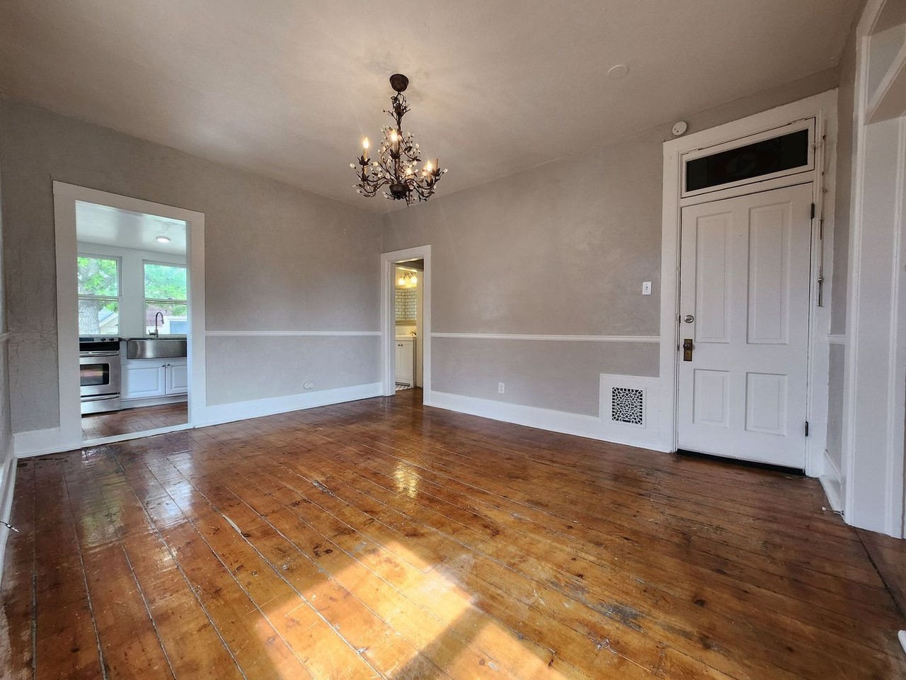 724 N Nevada Ave #6 - Photo 4 of 16