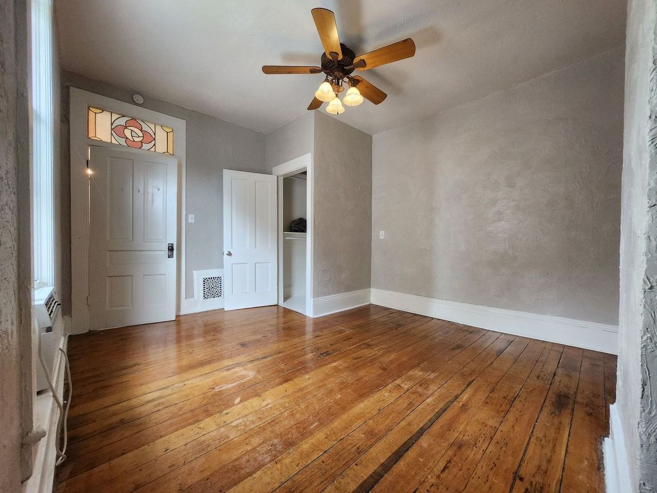 724 N Nevada Ave #6 - Photo 7 of 16