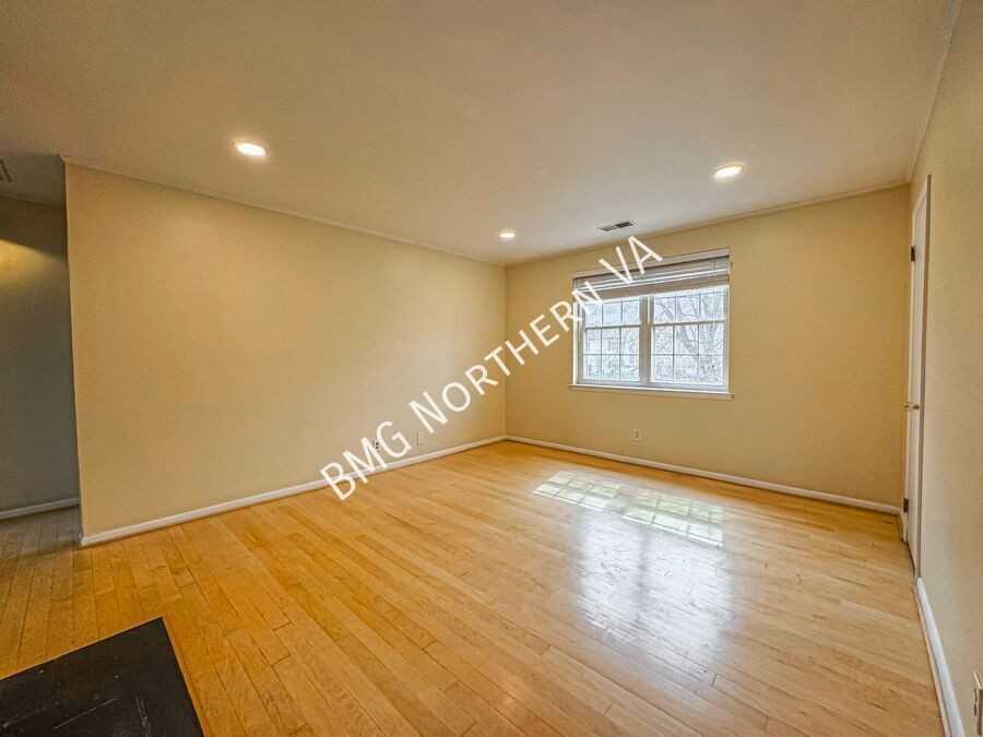 2831 S Wakefield St Unit D #D - Photo 4 of 19