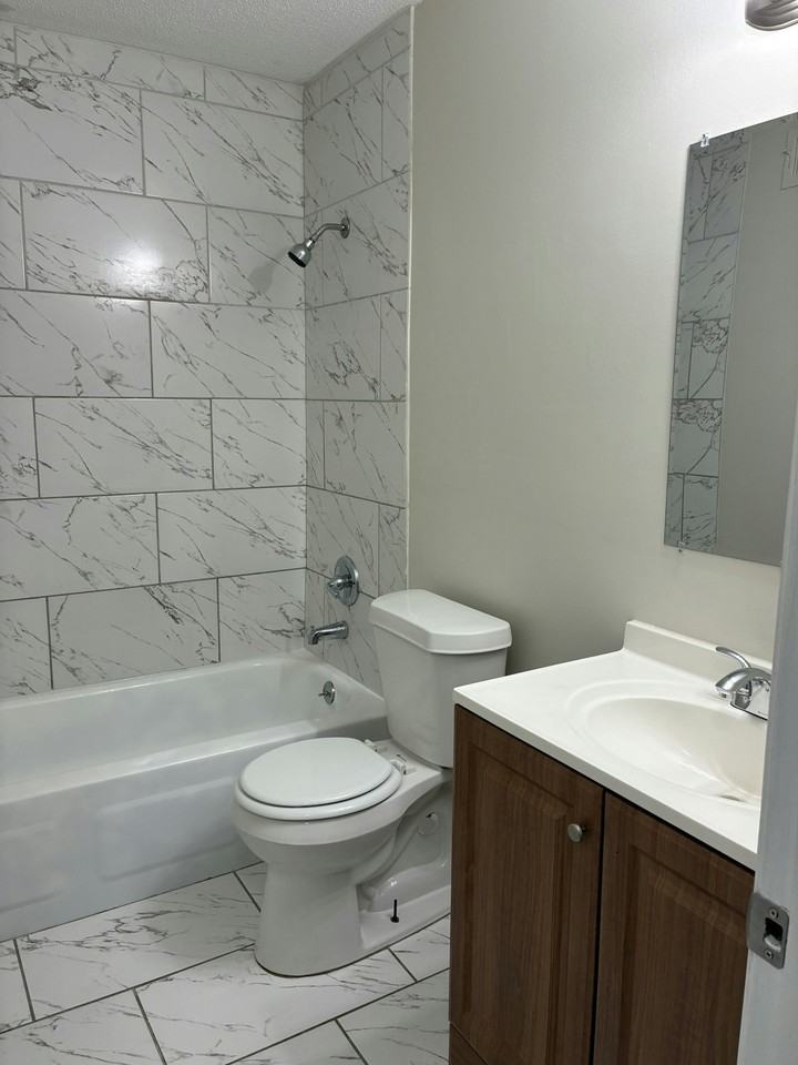 4350 Ann Arbor Lane - Photo 4 of 10