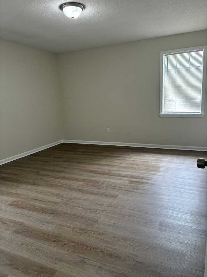 4350 Ann Arbor Lane - Photo 7 of 10