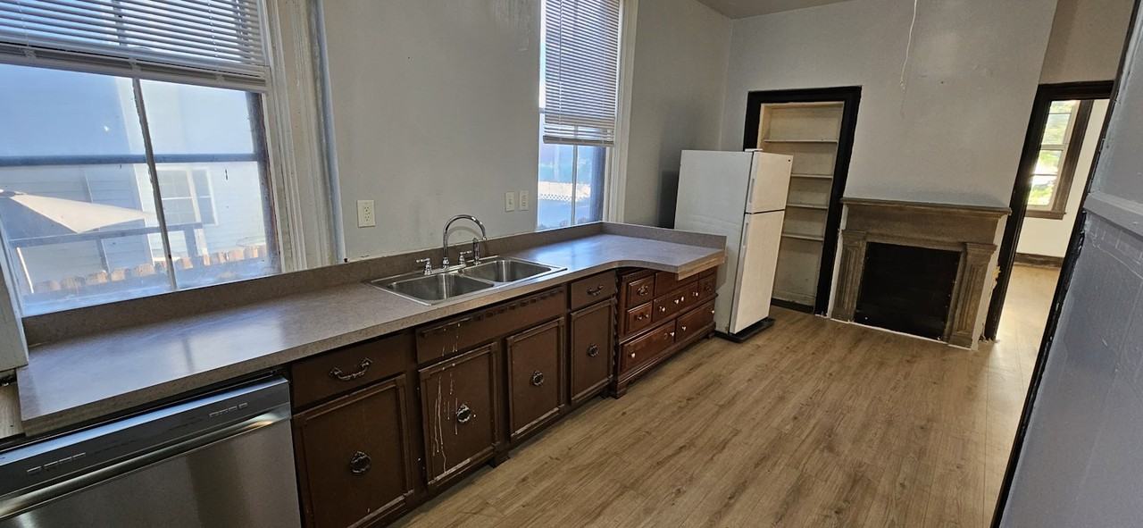 724 3rd Avenue, Unit 1st Floor - Photo 4 of 11