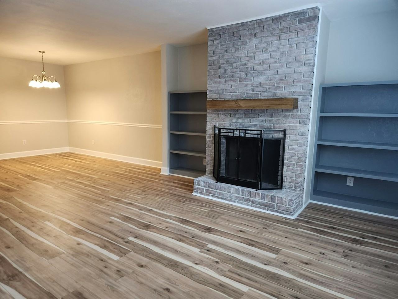 653 Chicopee Court, Unit A - Photo 4 of 16