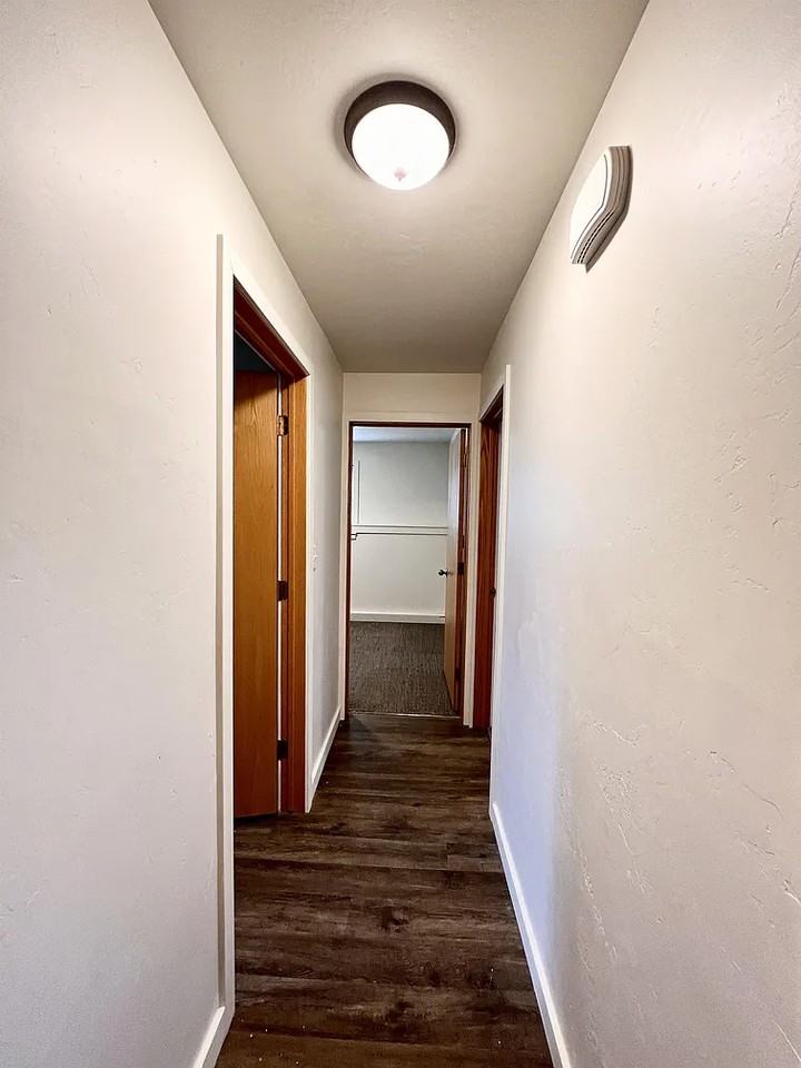 618 S 11th Ave #B - Photo 7 of 19