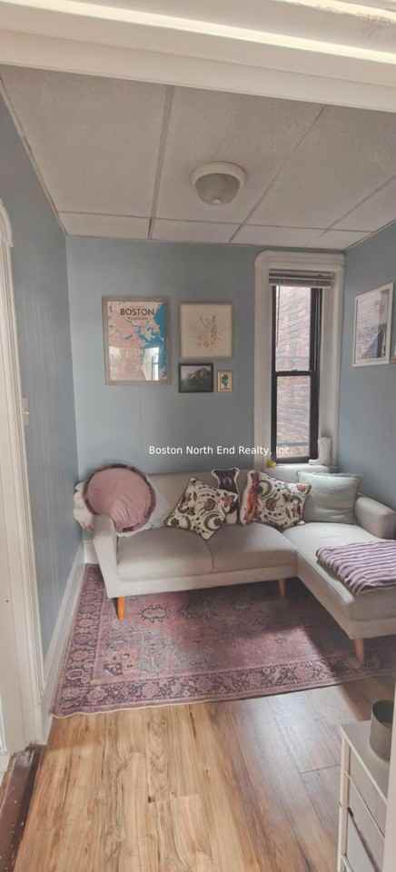 40 Cooper St - Photo 4 of 10