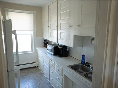 25 Read Ave #3rdFL - Photo 3 of 13